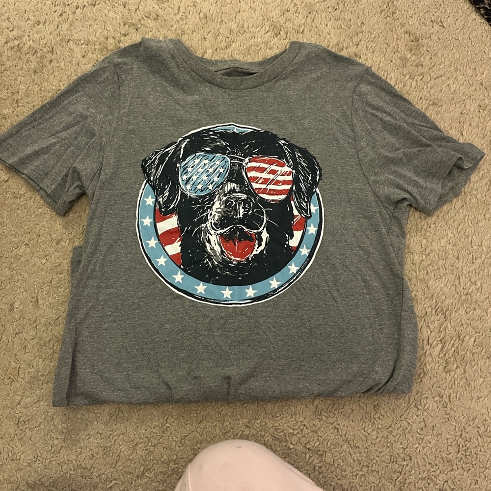 Patriotic Dog Graphic Gray T-Shirt